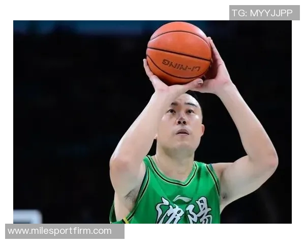 媒体人分析韩德君未来影响辽宁内线急需新星张陈治锋迅速崛起 媒体人分析韩德君未来影响辽宁内线急需新星张陈治锋迅速崛起