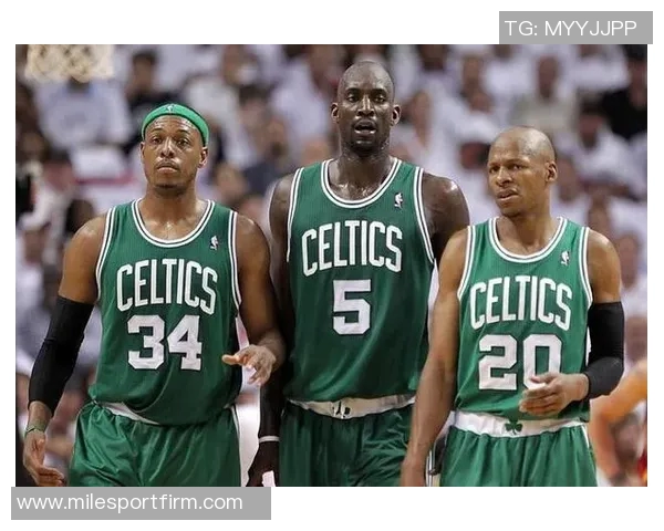 皮尔斯称绿军将是未来五年内唯一能阻挡雷霆王朝崛起的球队 皮尔斯称绿军将是未来五年内唯一能阻挡雷霆王朝崛起的球队