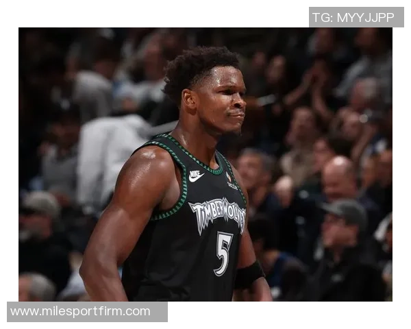 爱德华兹生涯总得分逼近万分大关仅差23分即将创造新历史