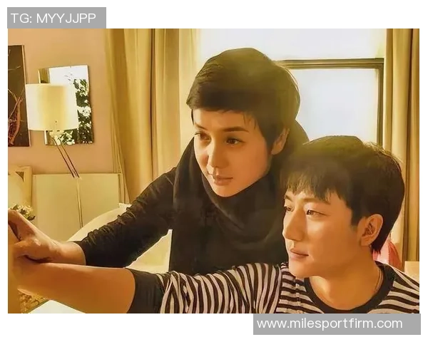 年长五岁的姐弟恋甜蜜曝光舍什科女友现场助威两人低调交往多年