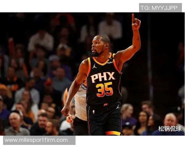 杜兰特全能发挥贡献22分5篮板11助攻但6次失误略显失常