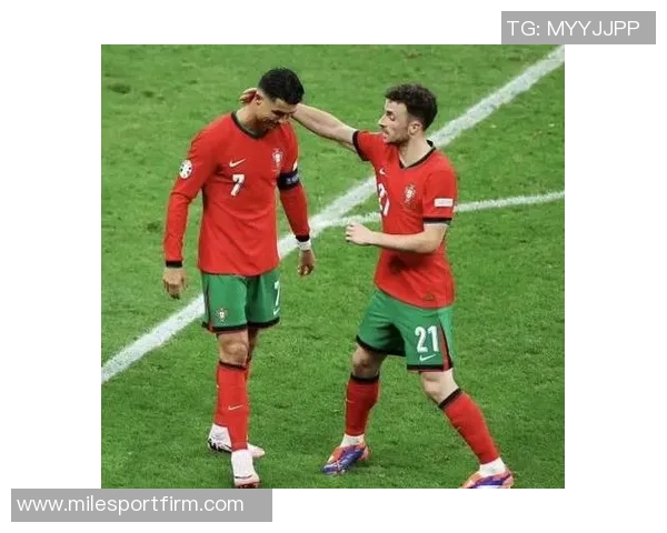 C罗深情悼念若塔去世感慨万千泪流不止令人心痛